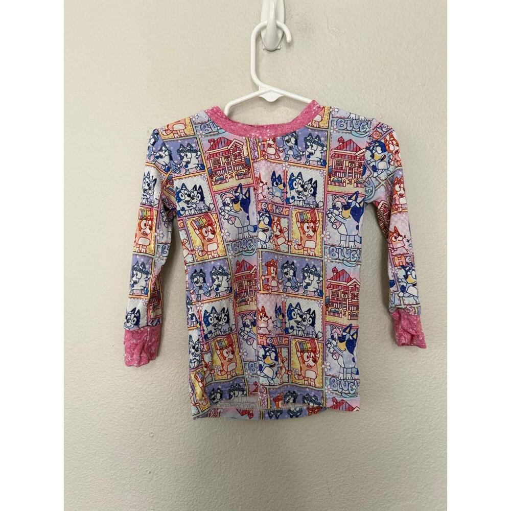 Bluey bamboo pj top only 12-18m
Looks to be GUC